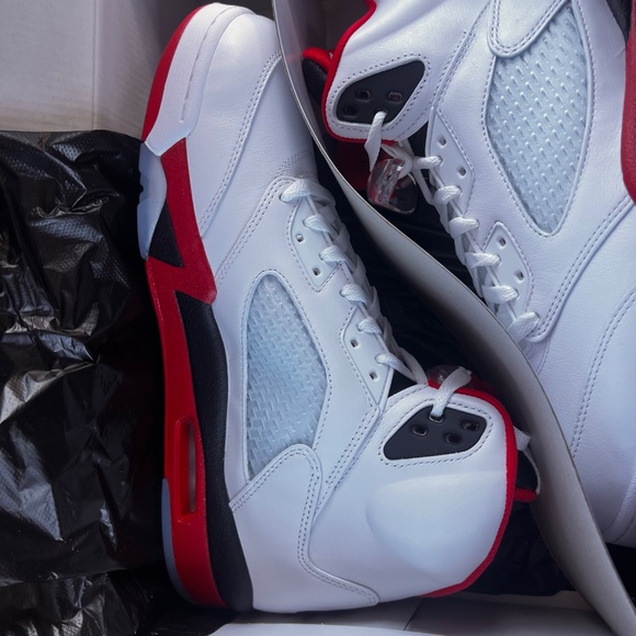 Nike Air Jordan 5 Fire Red Black Tongue - Picture 2 of 5